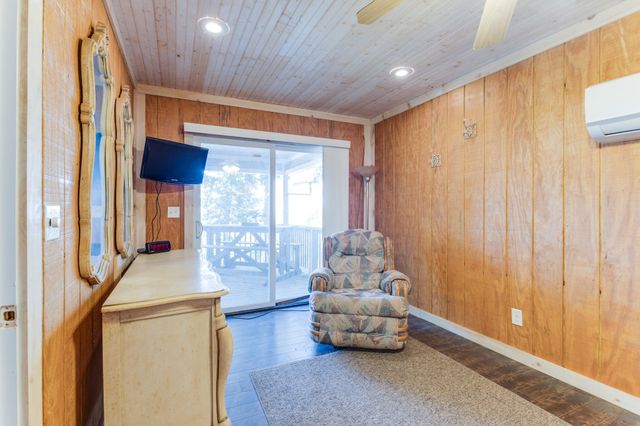 761 Cedar Mountain Pl, Decherd, TN 37324