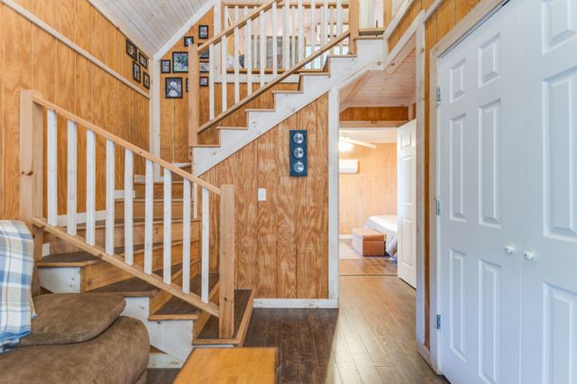 761 Cedar Mountain Pl, Decherd, TN 37324