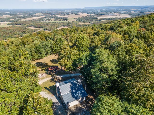 761 Cedar Mountain Pl, Decherd, TN 37324