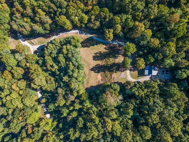 761 Cedar Mountain Pl, Decherd, TN 37324