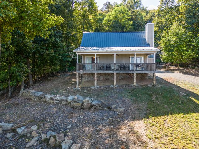 761 Cedar Mountain Pl, Decherd, TN 37324