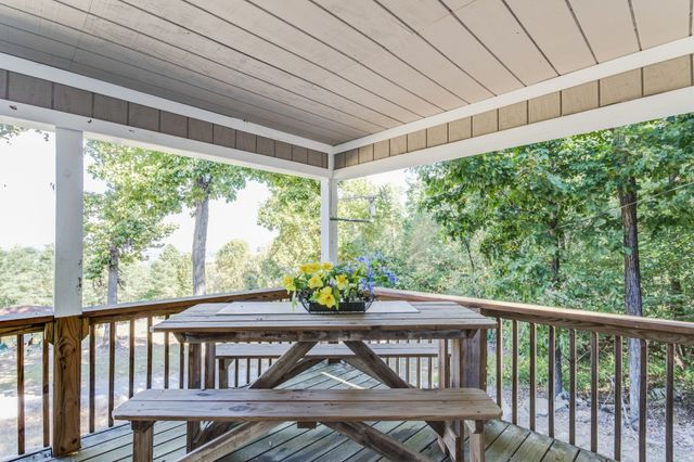 761 Cedar Mountain Pl, Decherd, TN 37324