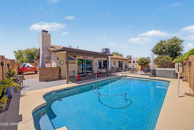 5746 W Desert Cove Avenue, Glendale, AZ 85304