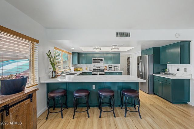 5746 W Desert Cove Avenue, Glendale, AZ 85304