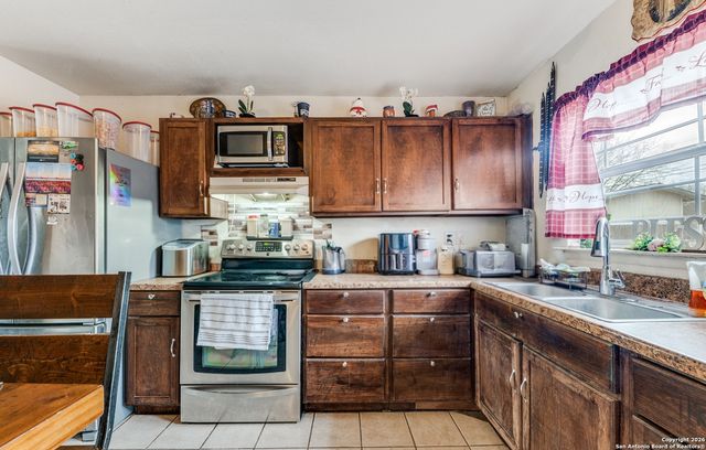 6715 Pleasant Oak, San Antonio, TX 78227