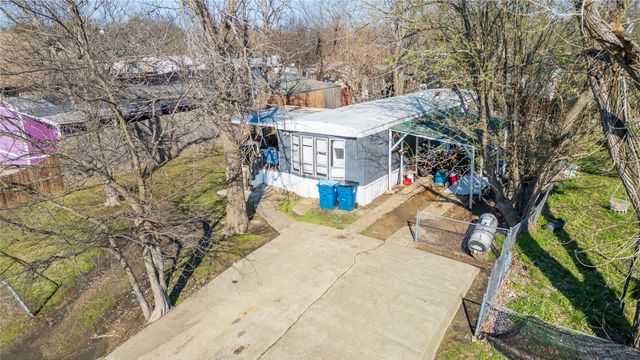 327 Chris Drive, Rockwall, TX 75032