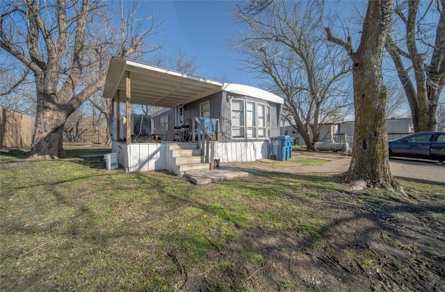 327 Chris Drive, Rockwall, TX 75032