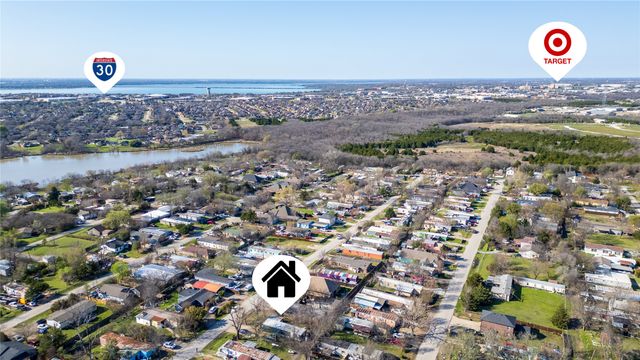 327 Chris Drive, Rockwall, TX 75032