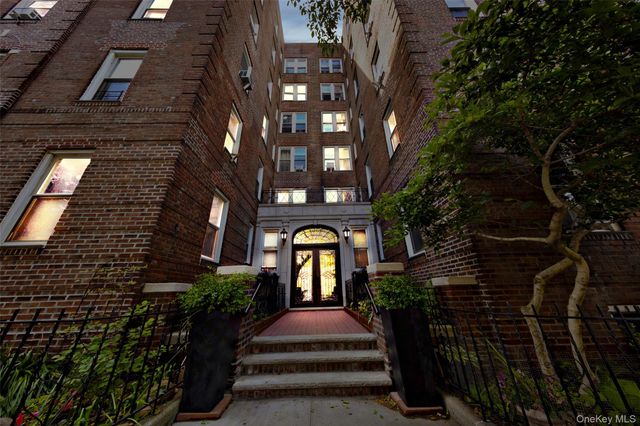 41-08 43rd Street 1D, Sunnyside, NY 11104