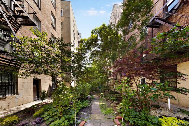 41-08 43rd Street 1D, Sunnyside, NY 11104