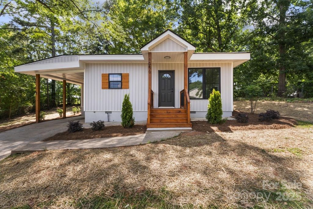 1050 Barnett Drive, Kings Mountain, NC 28086