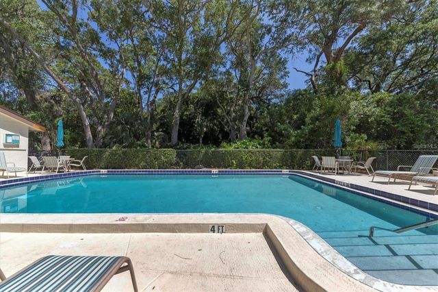 4717 WINSLOW BEACON 7, Sarasota, FL 34235