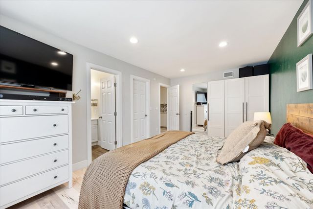 7156 Woodmore Oaks Dr, Citrus Heights, CA 95610