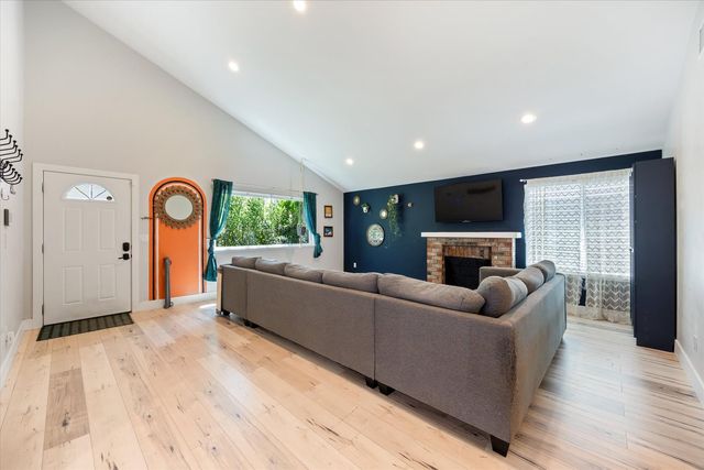 7156 Woodmore Oaks Dr, Citrus Heights, CA 95610