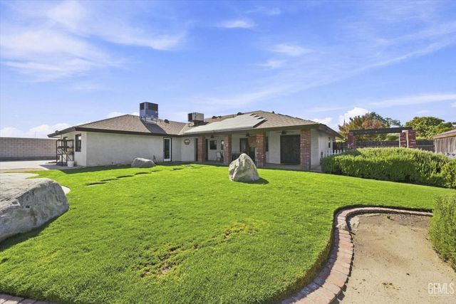 13000 Blodget Avenue, Bakersfield, CA 93314