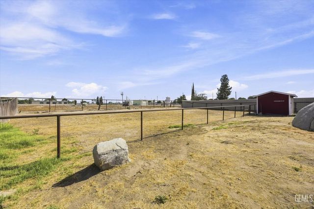 13000 Blodget Avenue, Bakersfield, CA 93314