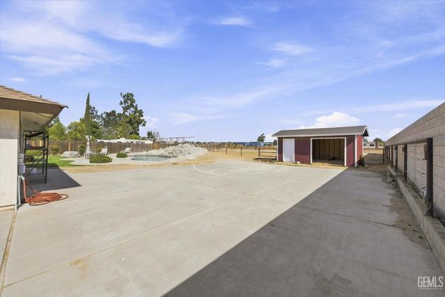 13000 Blodget Avenue, Bakersfield, CA 93314