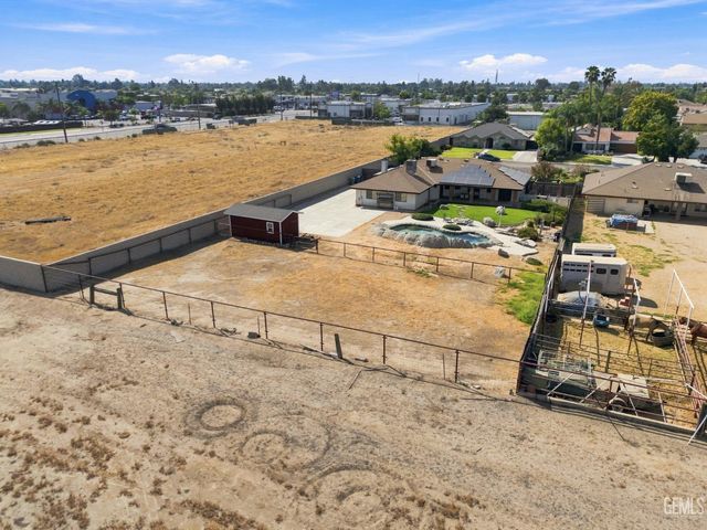 13000 Blodget Avenue, Bakersfield, CA 93314