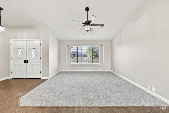 13000 Blodget Avenue, Bakersfield, CA 93314