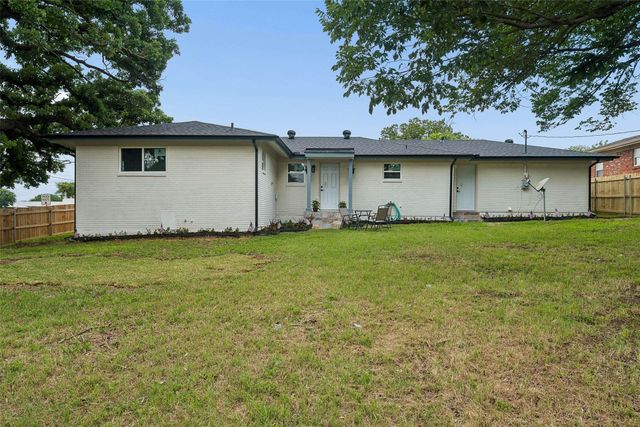 800 Lee Drive, Bedford, TX 76022
