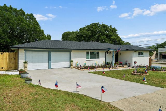 800 Lee Drive, Bedford, TX 76022