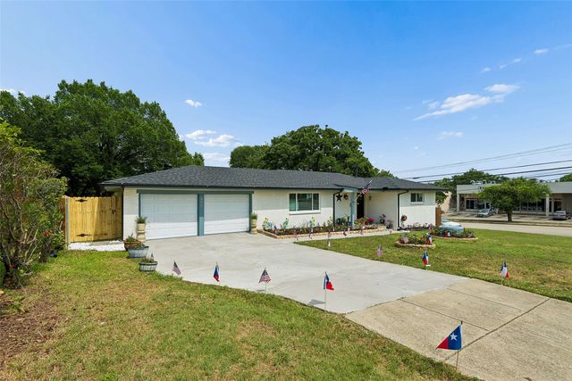 800 Lee Drive, Bedford, TX 76022