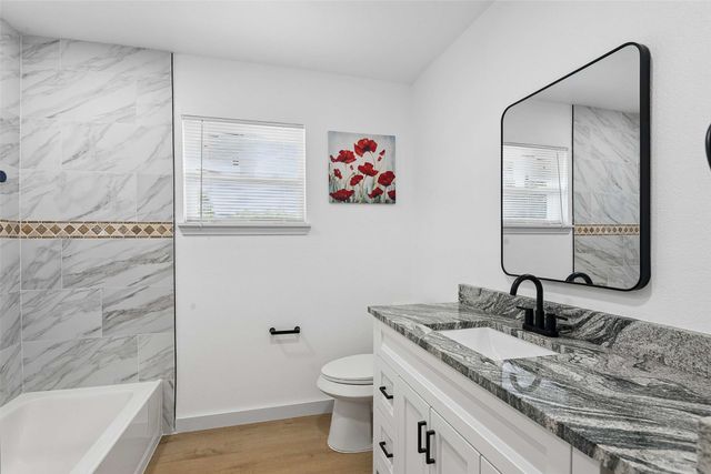 800 Lee Drive, Bedford, TX 76022