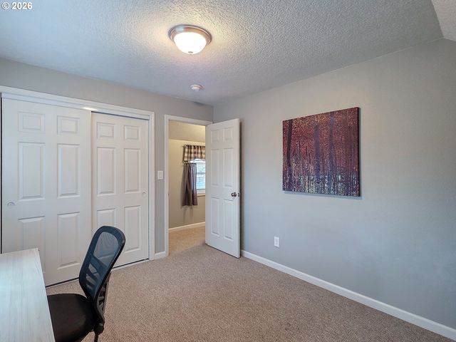 1214 N CLARK St, Cornelius, OR 97113