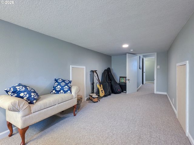 1214 N CLARK St, Cornelius, OR 97113