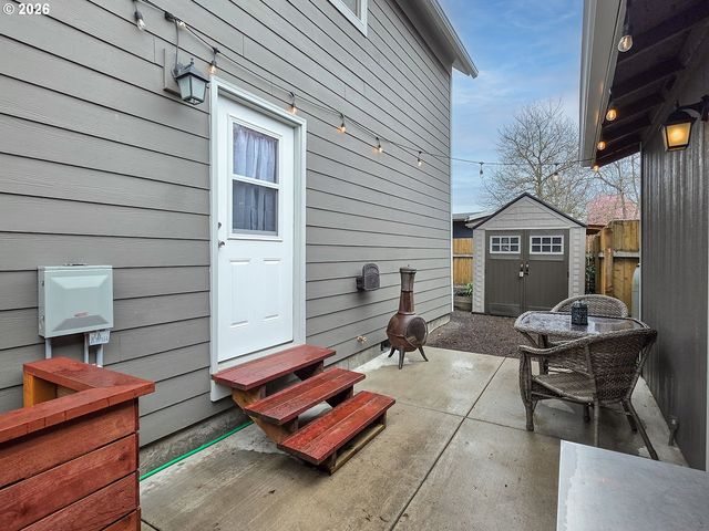 1214 N CLARK St, Cornelius, OR 97113