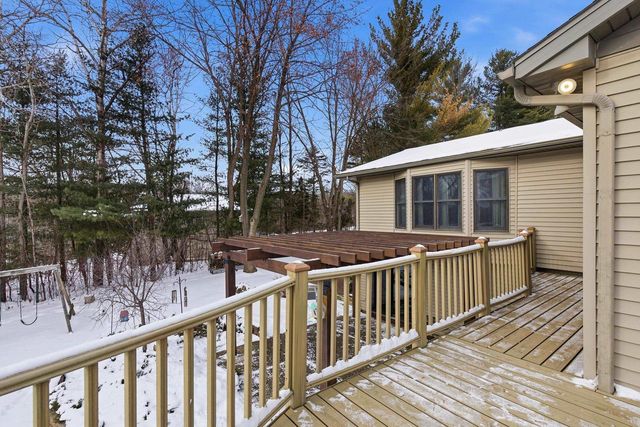 2460 Spring Rose Circle, Verona, WI 53593