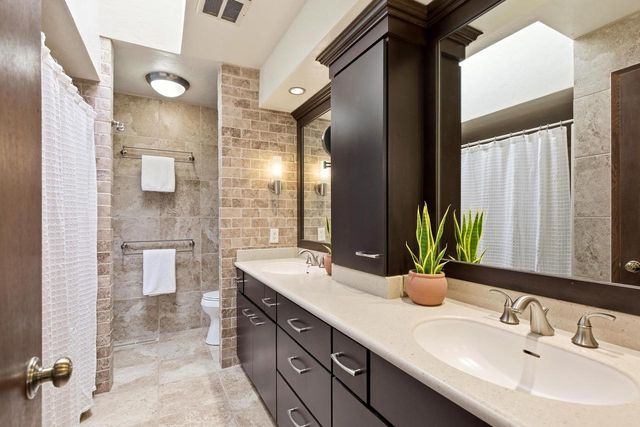 2460 Spring Rose Circle, Verona, WI 53593