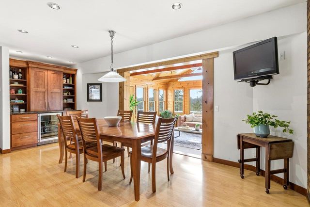 2460 Spring Rose Circle, Verona, WI 53593