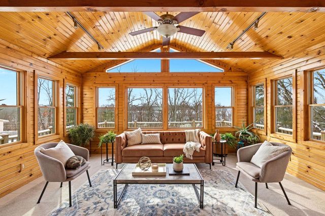 2460 Spring Rose Circle, Verona, WI 53593