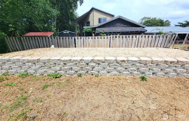 108 22nd Street NE, Long Beach, WA 98631