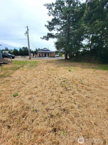 108 22nd Street NE, Long Beach, WA 98631