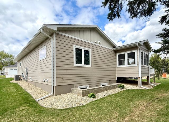 704 Maple Place, Northfield, MN 55057