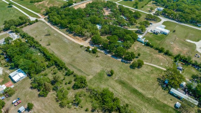 119 Private Road 1186, Decatur, TX 76234