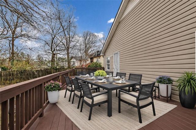 2324 Newnan Street, East Point, GA 30344