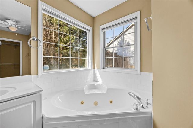 1500 Smoke Hill Drive, Hoschton, GA 30548