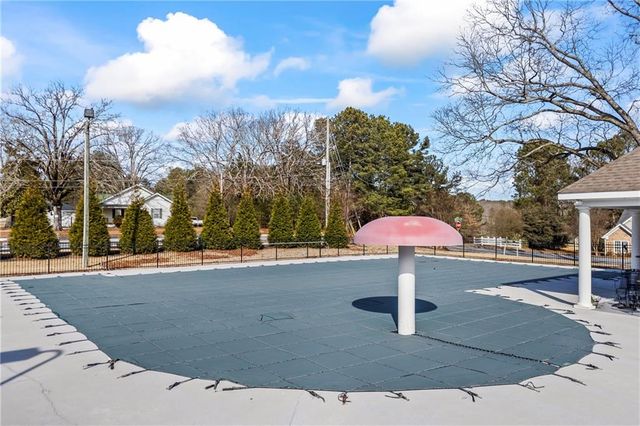 1500 Smoke Hill Drive, Hoschton, GA 30548