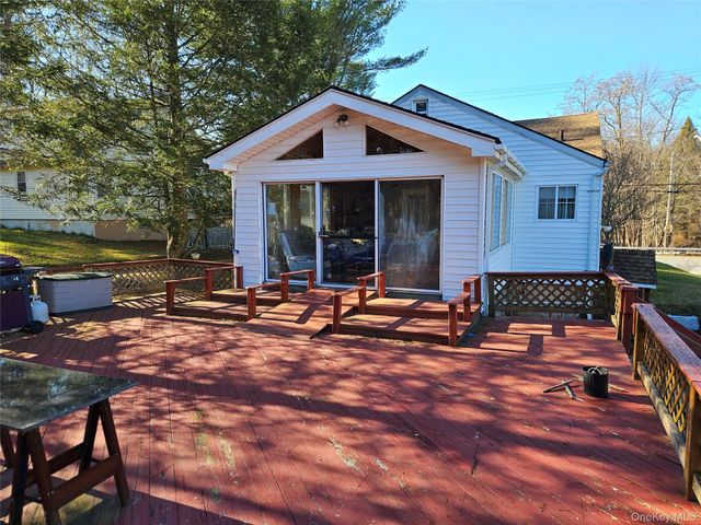 3624 State Route 55, Kauneonga Lake, NY 12720