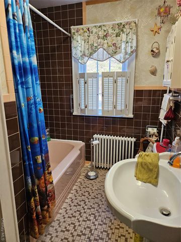 3624 State Route 55, Kauneonga Lake, NY 12720