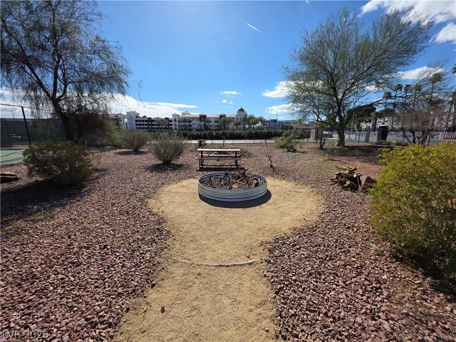 3930 University Center Drive 102, Las Vegas, NV 89119
