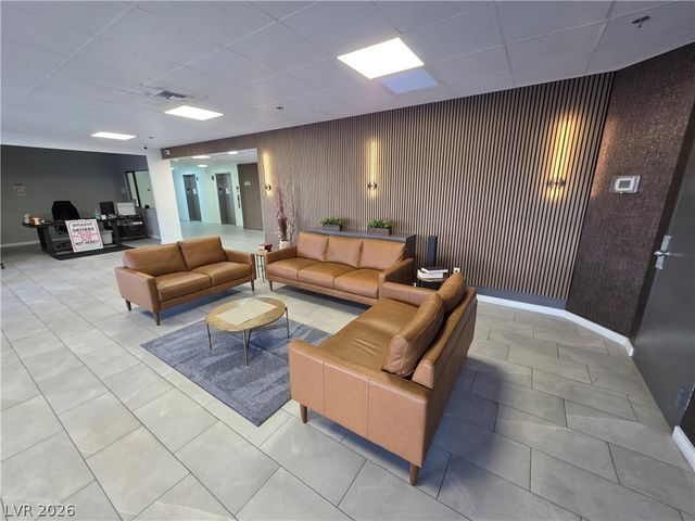 3930 University Center Drive 102, Las Vegas, NV 89119