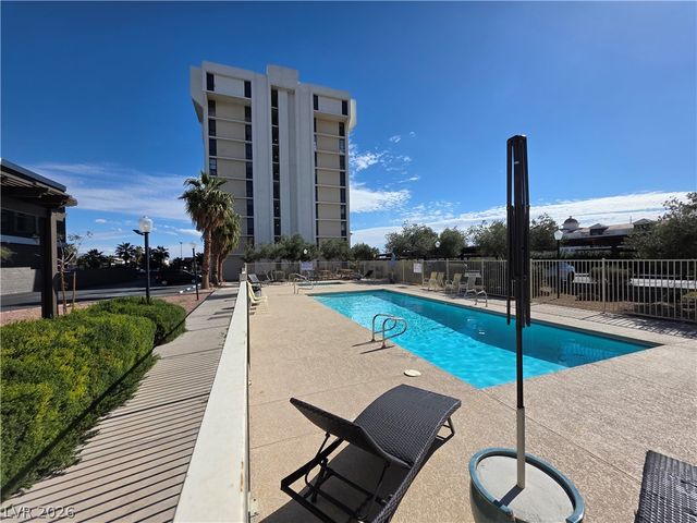 3930 University Center Drive 102, Las Vegas, NV 89119