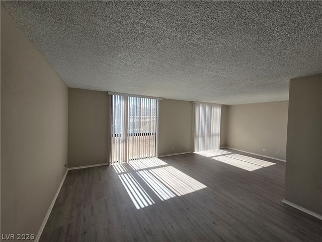 3930 University Center Drive 102, Las Vegas, NV 89119
