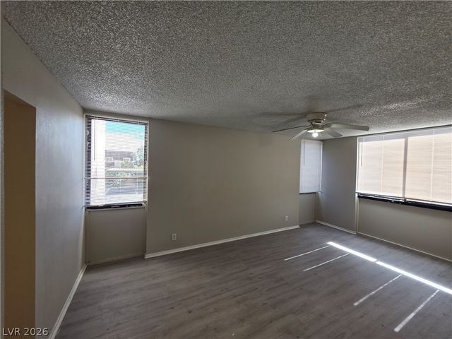 3930 University Center Drive 102, Las Vegas, NV 89119