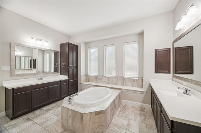 1115 Great Grey Owl Court, Conroe, TX 77385