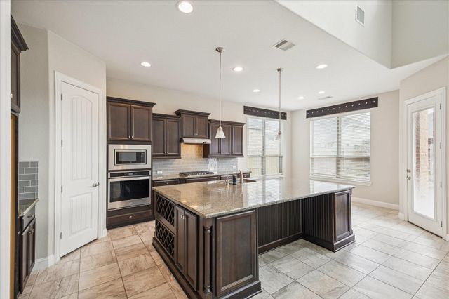 1115 Great Grey Owl Court, Conroe, TX 77385